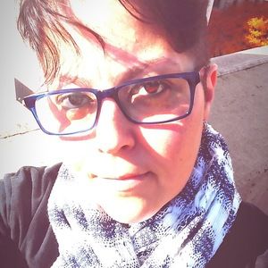 Meet your Posher, Frances